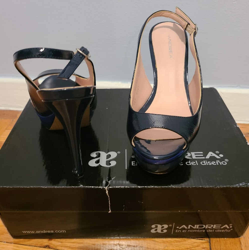 Andrea En El Nombre Del Diseño Heels